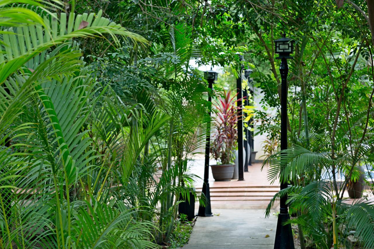 Nature Boutique Residence Siem Reap Exteriör bild